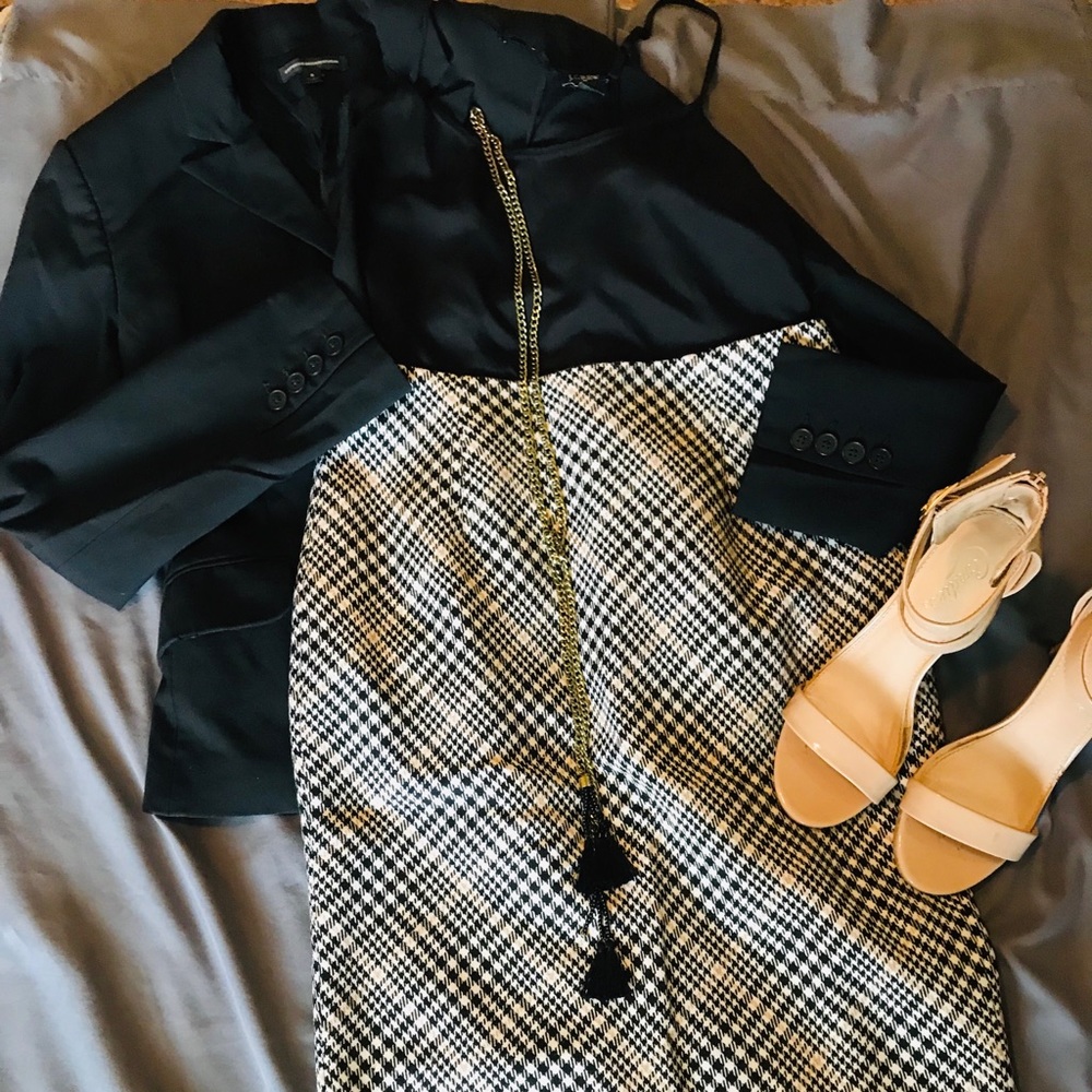 White House Black Market Pencil Skirt